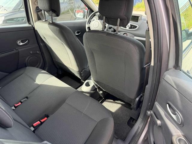 RENAULT Clio usata, con Climatizzatore