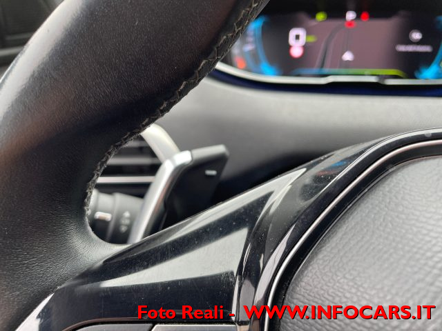 PEUGEOT 3008 usata, con Bracciolo