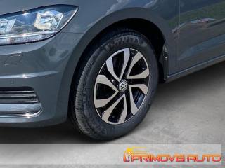 VOLKSWAGEN Touran usata, con Frenata d