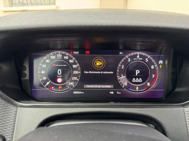 LAND ROVER Range Rover Velar usata, con Autoradio