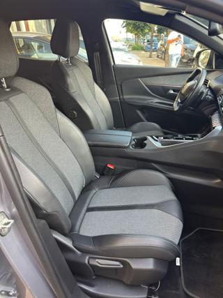 PEUGEOT 3008 usata, con Sedili sportivi