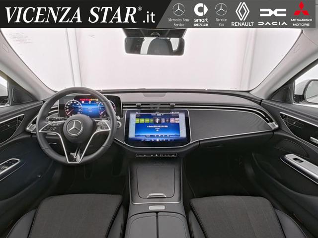 MERCEDES-BENZ E 220 usata, con Boardcomputer