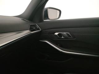 BMW 320 usata, con Volante in pelle