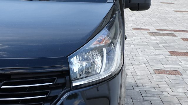 RENAULT Trafic usata, con Specchietti laterali elettrici