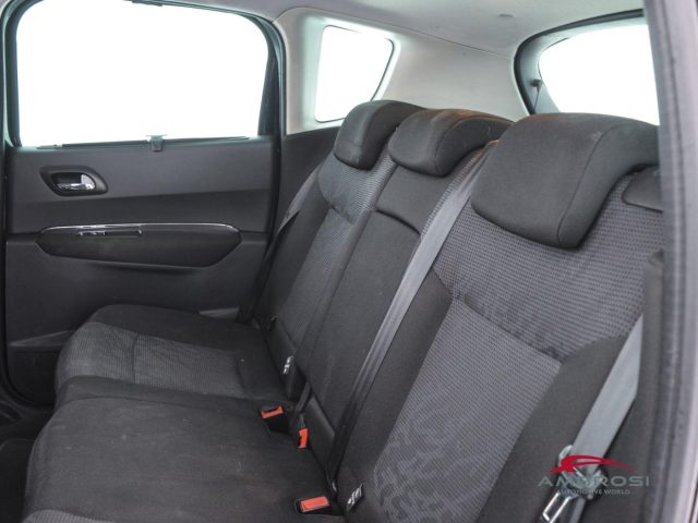 PEUGEOT 3008 usata 9
