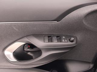 TOYOTA Yaris Cross usata, con USB