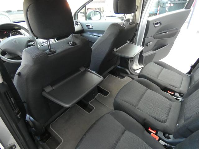 PEUGEOT 5008 usata, con Freno di stazionamento elettrico