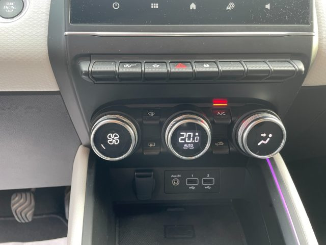 RENAULT Clio usata, con Fari LED