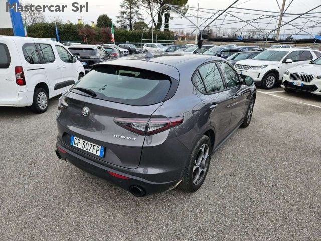 ALFA ROMEO Stelvio usata, con Fari LED