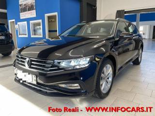 VOLKSWAGEN Passat Variant usata, con Airbag laterali