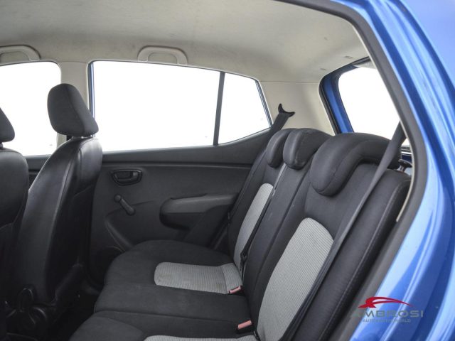HYUNDAI i10 usata 9
