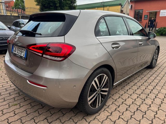 MERCEDES-BENZ A 180 usata, con Alzacristalli elettrici