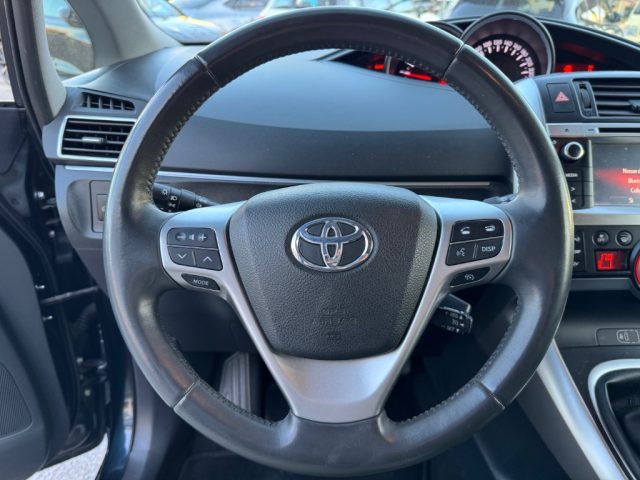 TOYOTA Verso usata, con Volante multifunzione
