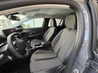 PEUGEOT 208 usata, con Schermo multifunzione interamente digitale
