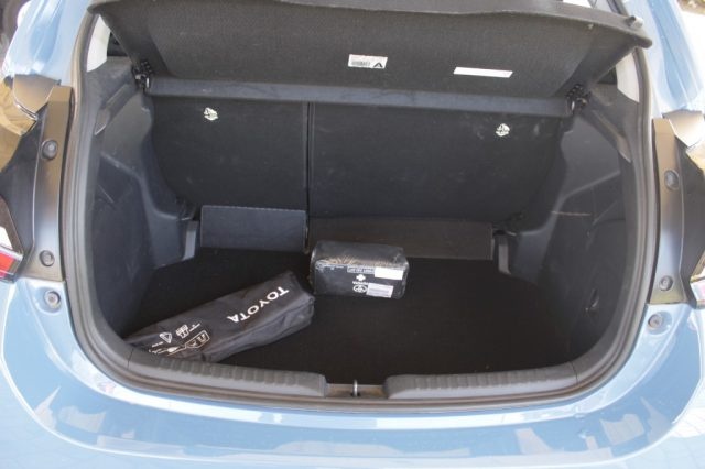 TOYOTA Yaris usata, con Controllo elettronico della corsia
