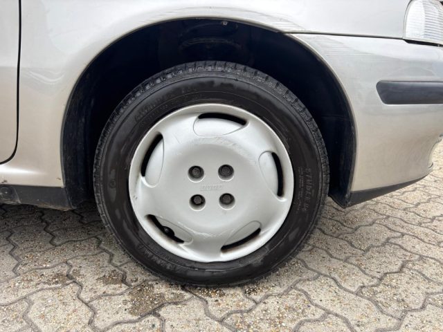 FIAT Punto usata, con Specchietto retrovisore con funzione antiabbagliamento