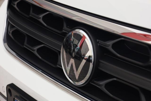 VOLKSWAGEN T-Roc usata, con USB