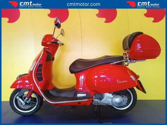 VESPA GTS 300 usata 2