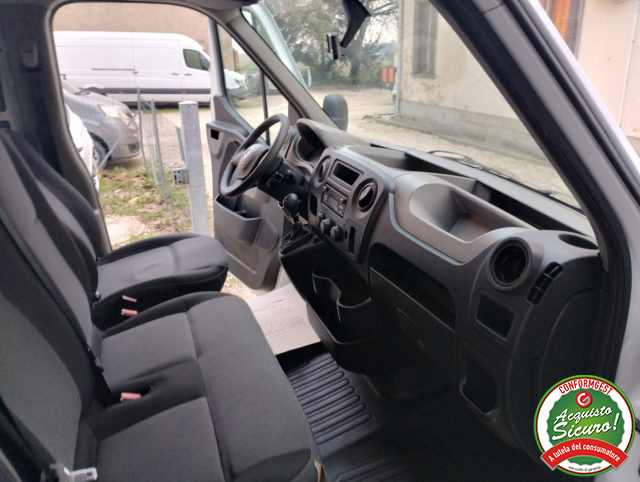 RENAULT Master usata, con Bracciolo