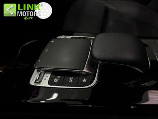 MERCEDES-BENZ CLA 200 usata, con Sedile posteriore sdoppiato