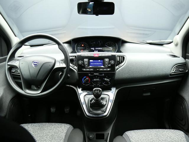LANCIA Ypsilon usata, con USB