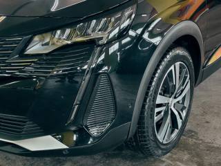 PEUGEOT 5008 usata, con Interni in pelle