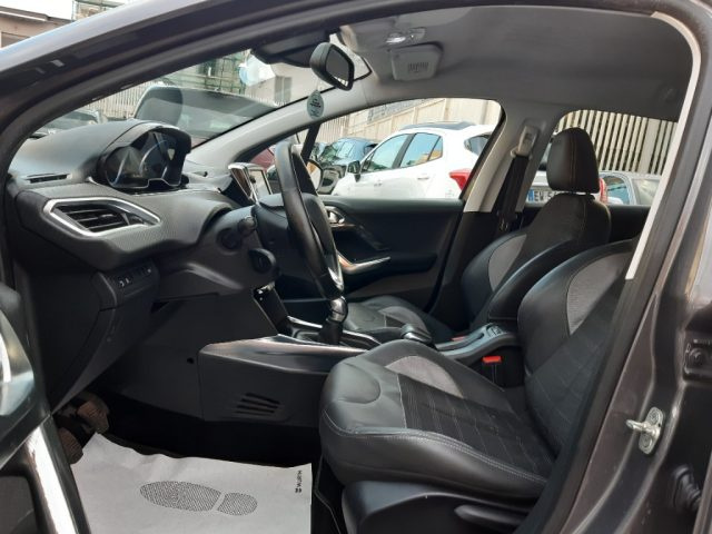 PEUGEOT 2008 usata, con Volante in pelle