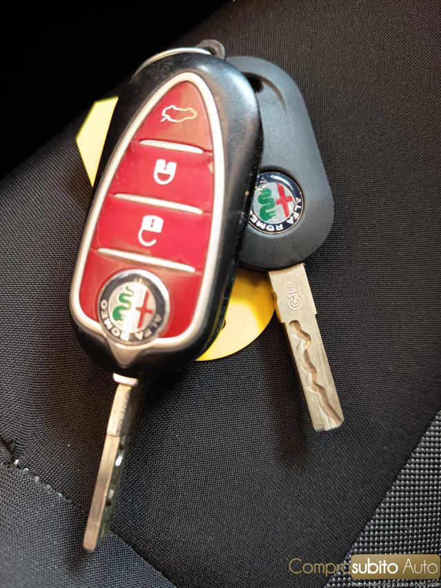 ALFA ROMEO Giulietta usata, con Specchietti laterali elettrici