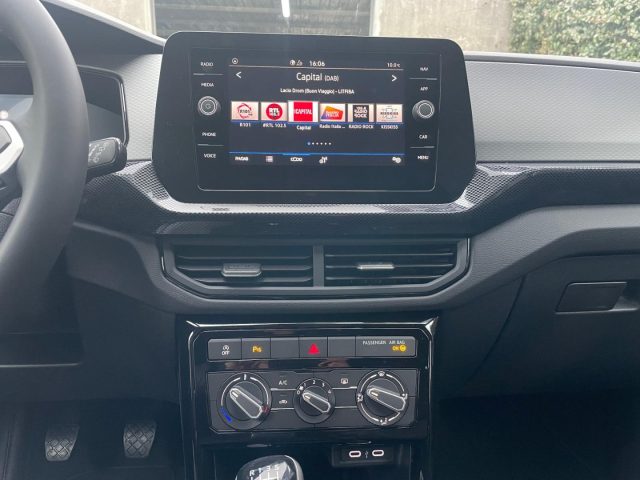 VOLKSWAGEN T-Cross usata, con Autoradio digitale