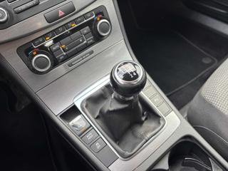 VOLKSWAGEN Passat usata, con Controllo trazione