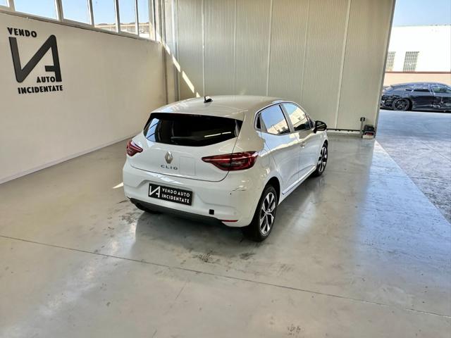 RENAULT Clio usata, con Boardcomputer