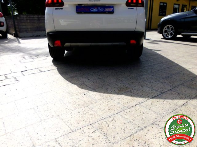 PEUGEOT 2008 usata, con Luci diurne