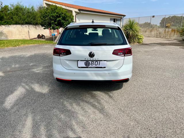 VOLKSWAGEN Passat Variant usata, con Autoradio