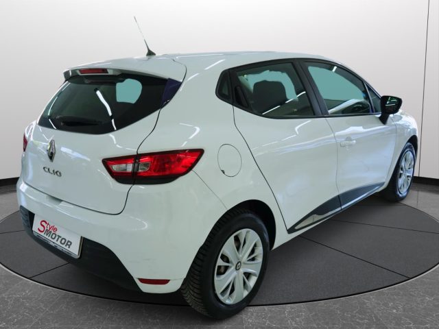 RENAULT Clio usata, con Airbag