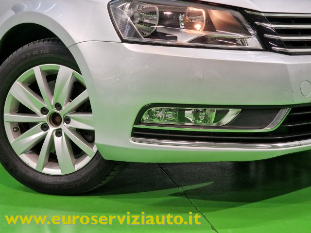 VOLKSWAGEN Passat usata 53