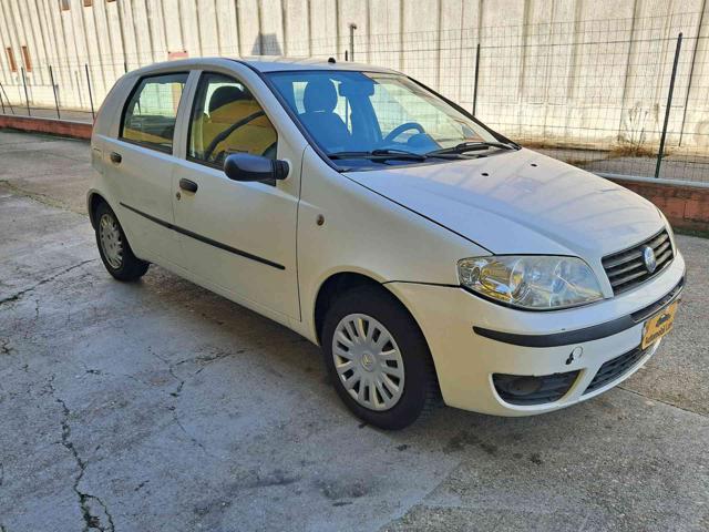 FIAT Punto usata 8