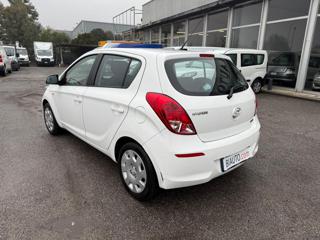 HYUNDAI i20 usata, con Airbag laterali