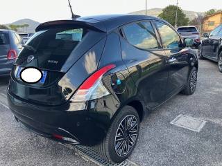 LANCIA Ypsilon usata, con Autoradio