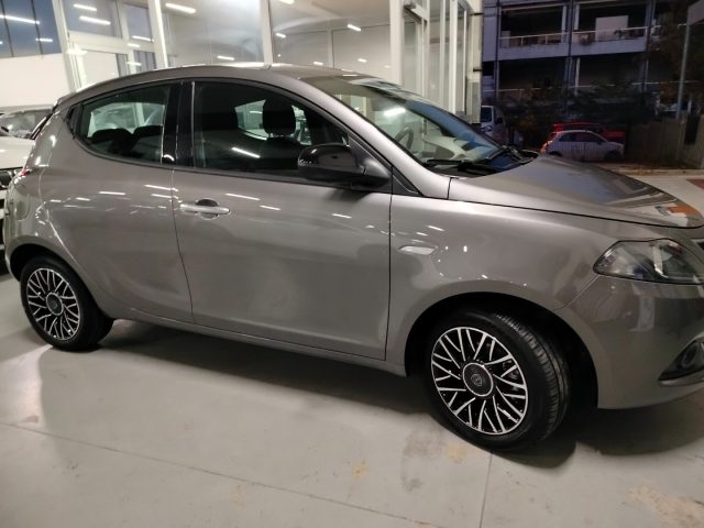 LANCIA Ypsilon usata, con Climatizzatore