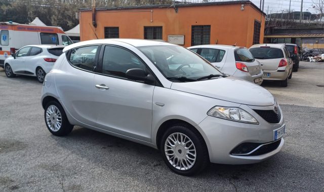 LANCIA Ypsilon usata, con Airbag