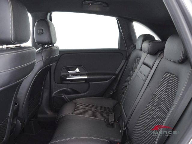 MERCEDES-BENZ B 180 usata 9