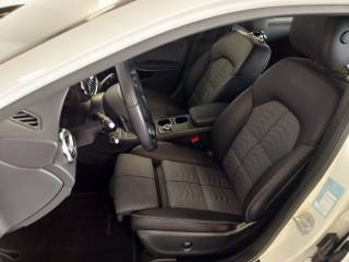MERCEDES-BENZ GLA 200 usata, con Park Distance Control