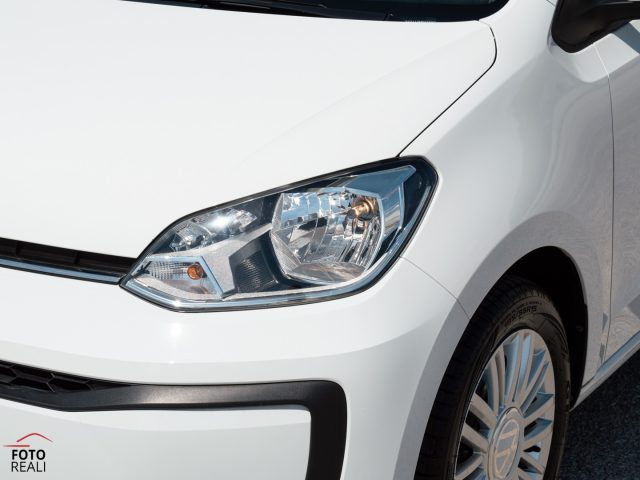 VOLKSWAGEN up! usata, con Sensori di parcheggio posteriori