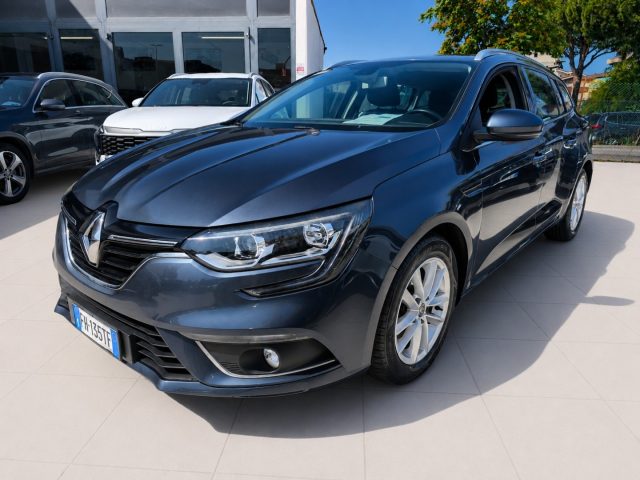 RENAULT Megane usata, con Park Distance Control