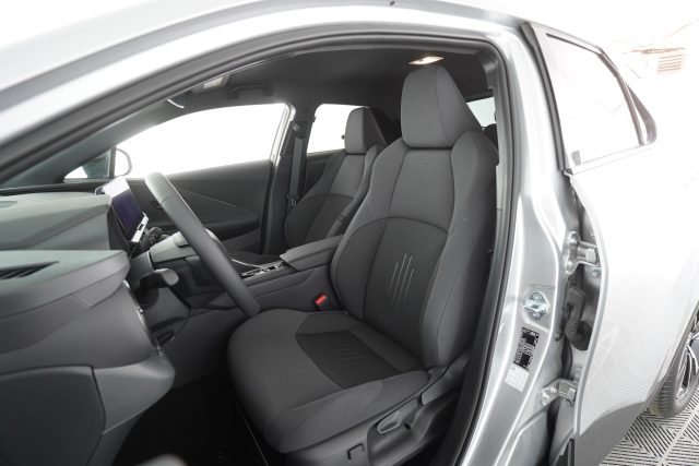 TOYOTA C-HR usata 8