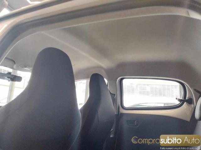 PEUGEOT 108 usata, con Sedile posteriore sdoppiato