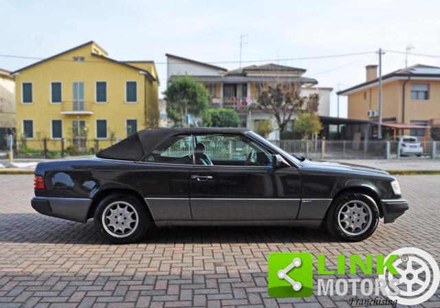 MERCEDES-BENZ CE 300 usata, con Tettuccio apribile