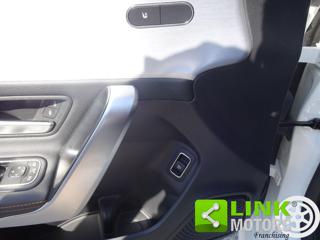 MERCEDES-BENZ CLA 200 usata, con Gancio traino