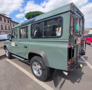 LAND ROVER Defender usata, con Gancio traino