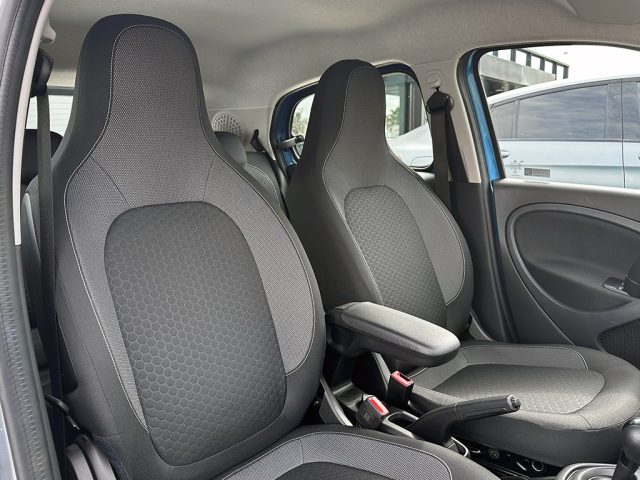 SMART ForFour usata, con Volante multifunzione